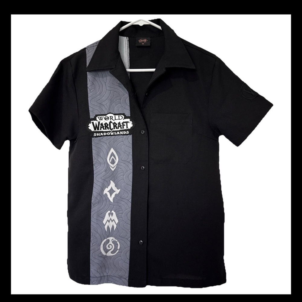 World Warcraft shirt Artistic Black and Gray Casual Button Down Shirt